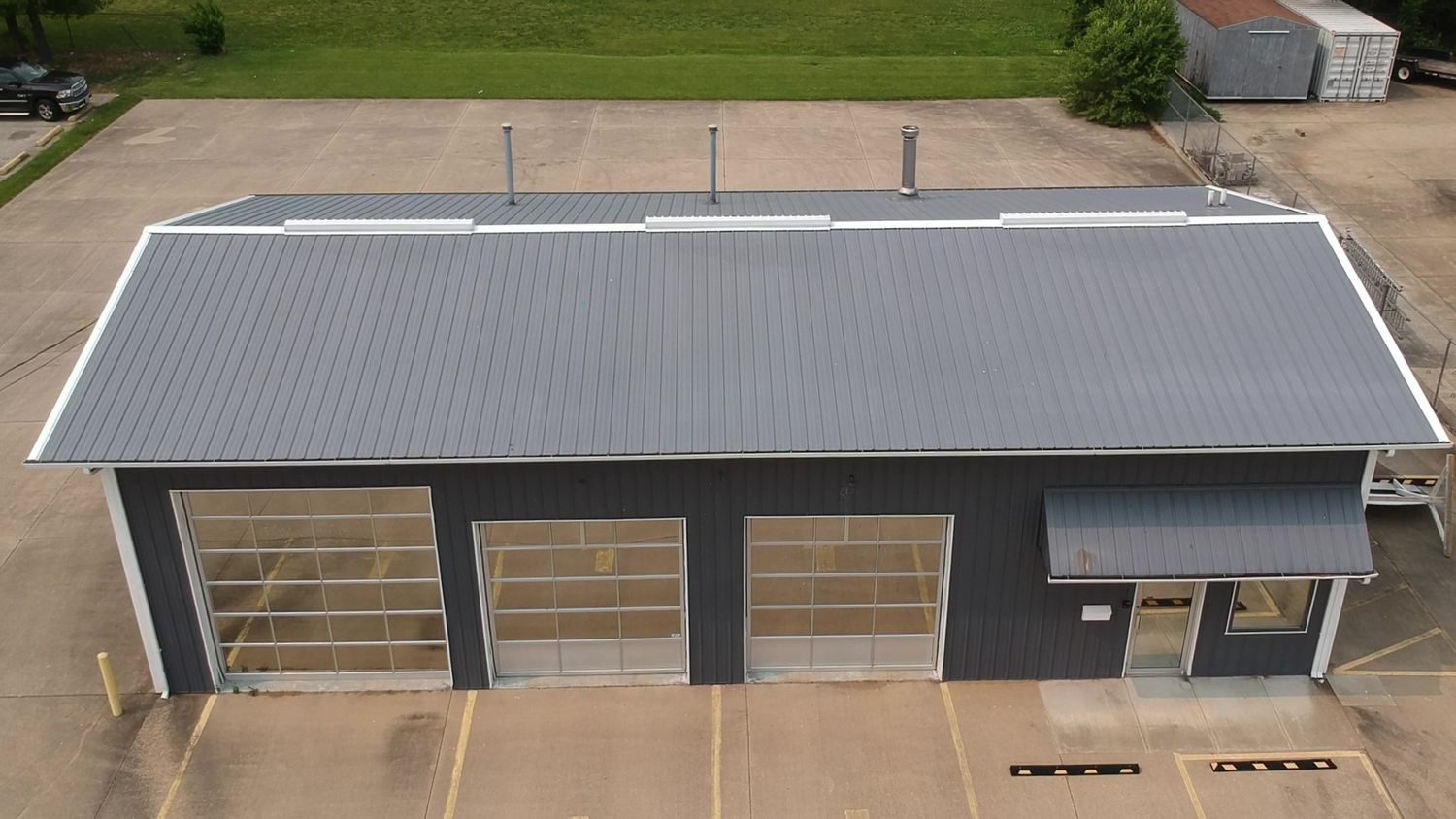 Former Jiffy Lube: 811 W Lincoln Ave, Charleston, IL 61920
